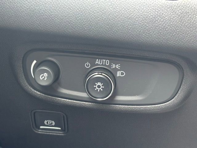 Certified 2023 GMC Terrain SLE w/ Driver Convenience Package image 24