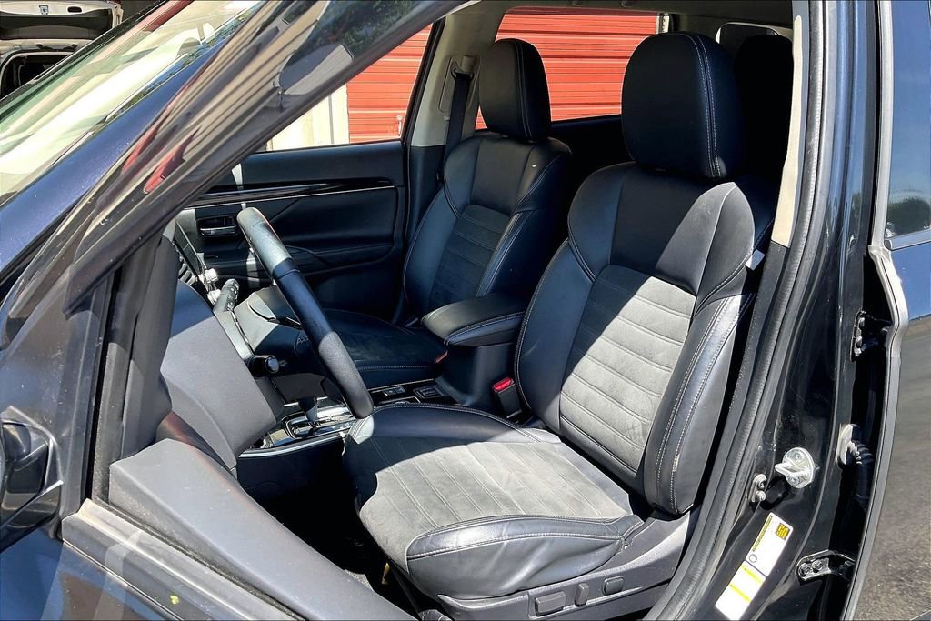 Used 2020 Mitsubishi Outlander SE AWD/4WD image 24