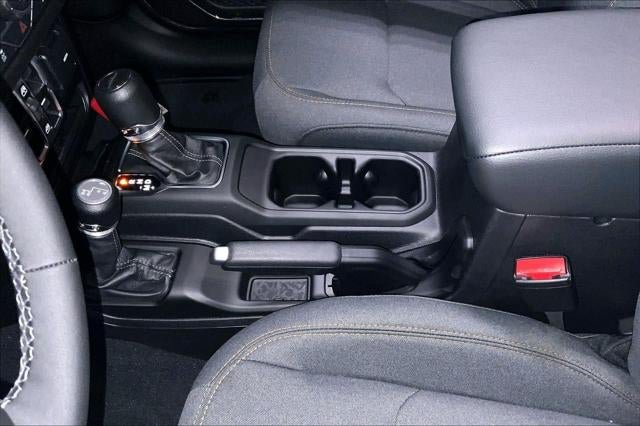 New 2026 Jeep Gladiator Sport AWD/4WD image 36