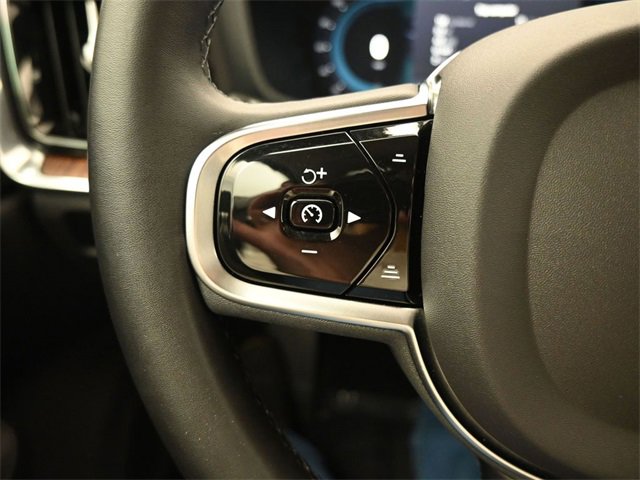 Used 2023 Volvo S60 B5 Plus w/ Climate Package image 23