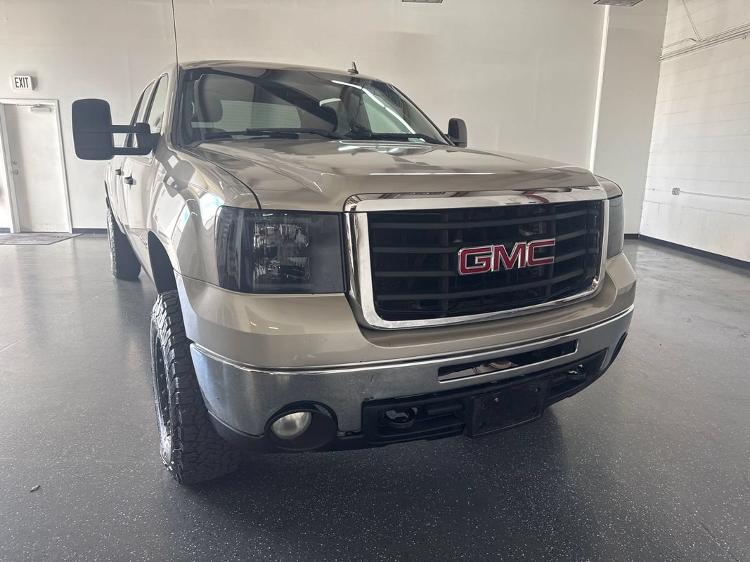 Used 2008 GMC Sierra 3500 SLE w/ Convenience Package AWD/4WD image 1