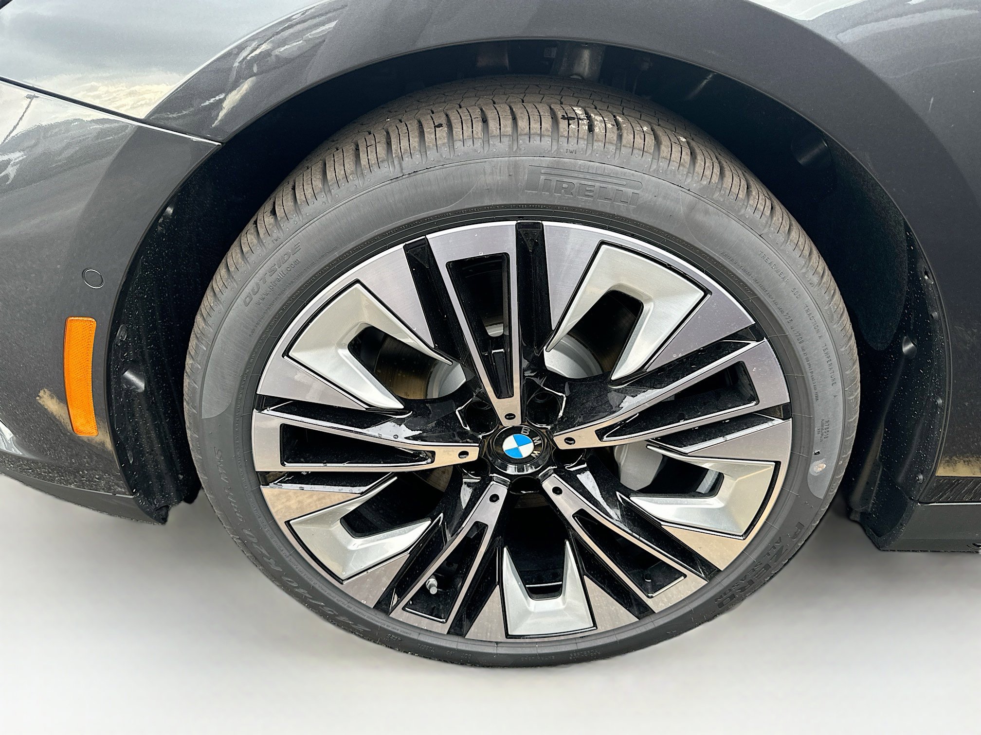 New 2026 BMW 530i image 25