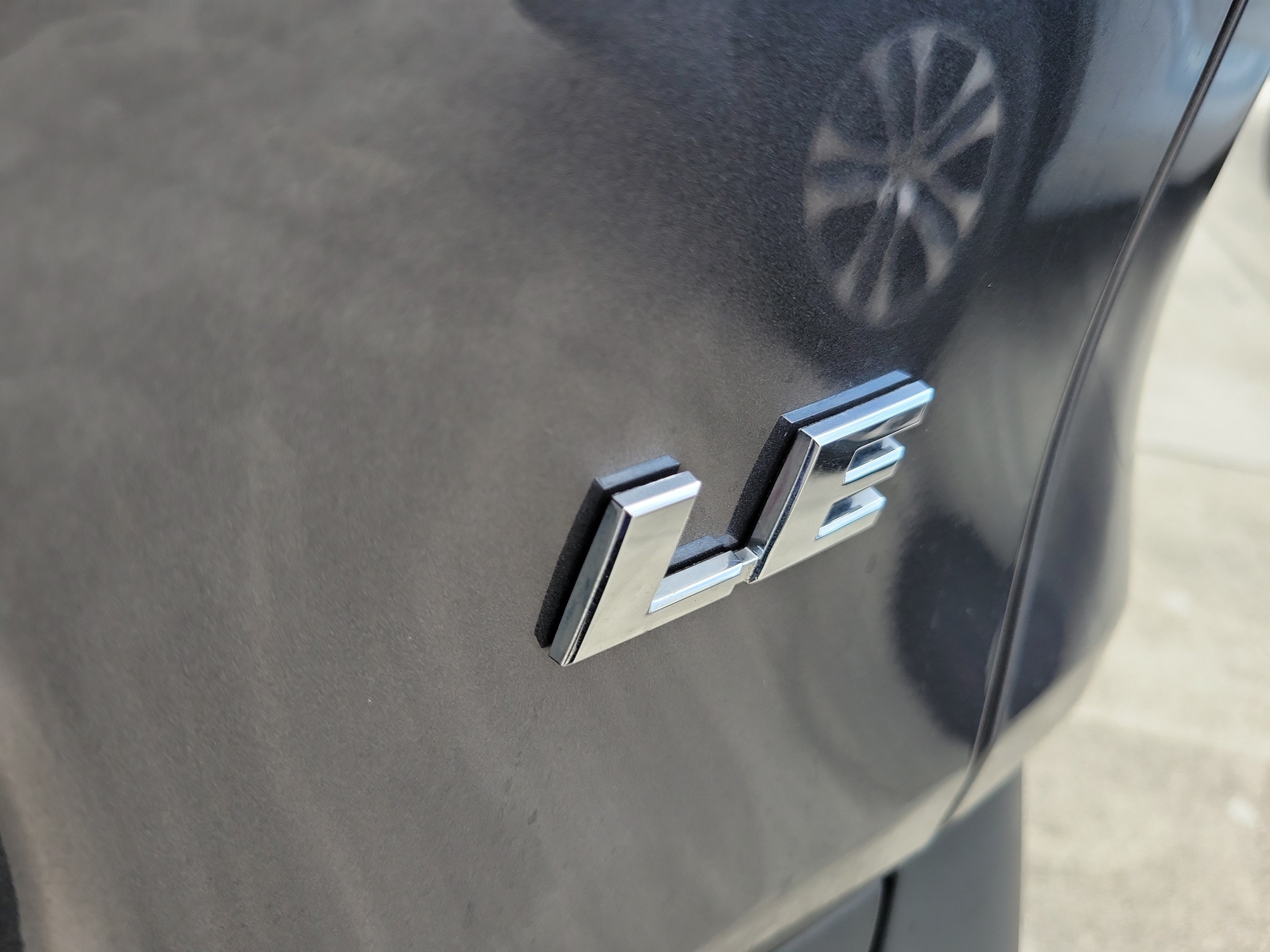 Certified 2025 Toyota RAV4 LE FWD image 9