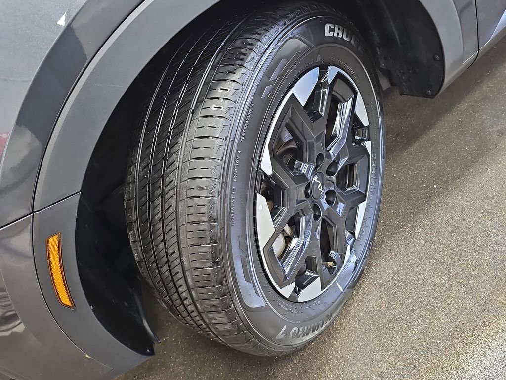 Used 2024 Kia Sorento S image 33