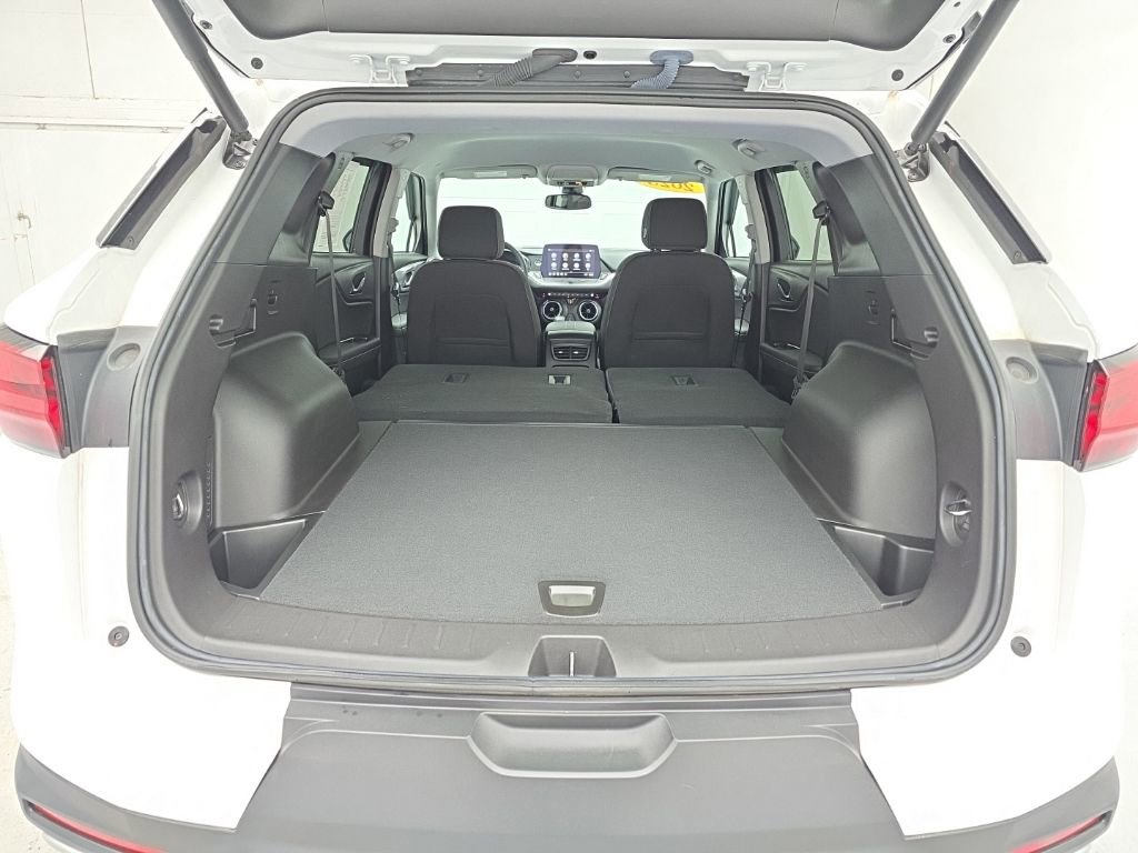 Certified 2023 Chevrolet Blazer LT w/ Convenience Package image 52