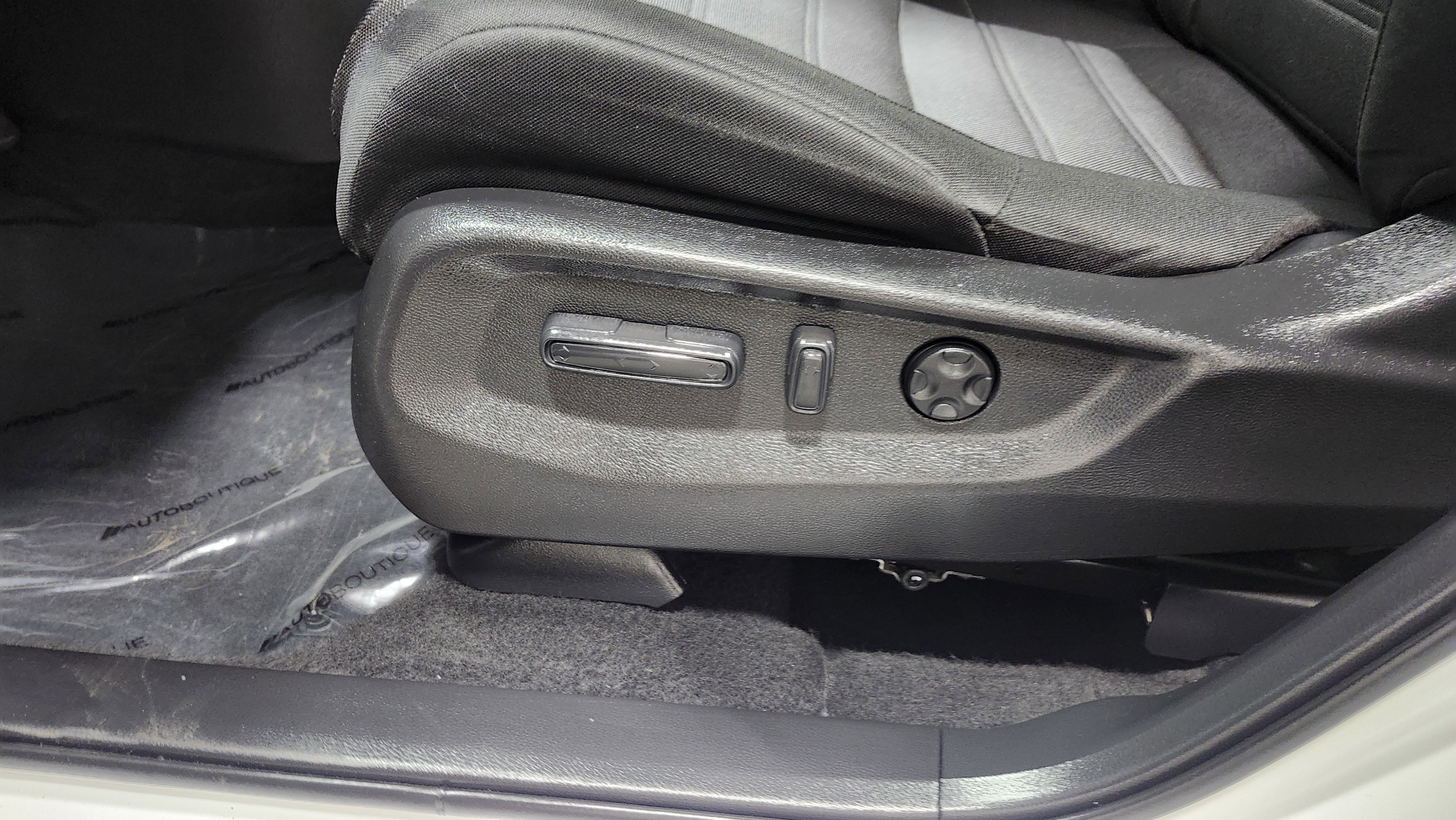 Used 2021 Honda CR-V EX image 24