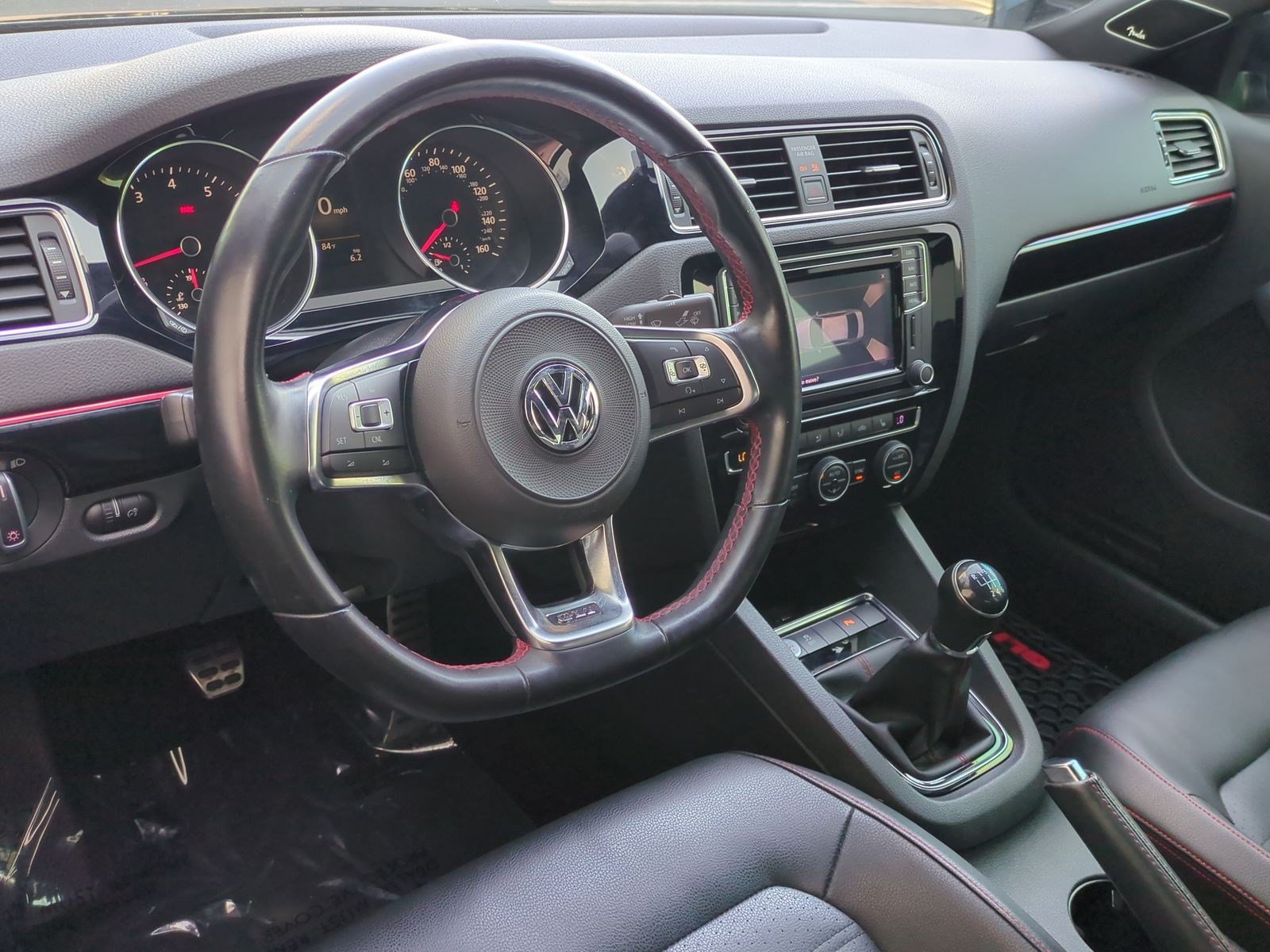 Used 2017 Volkswagen Jetta GLI FWD image 28
