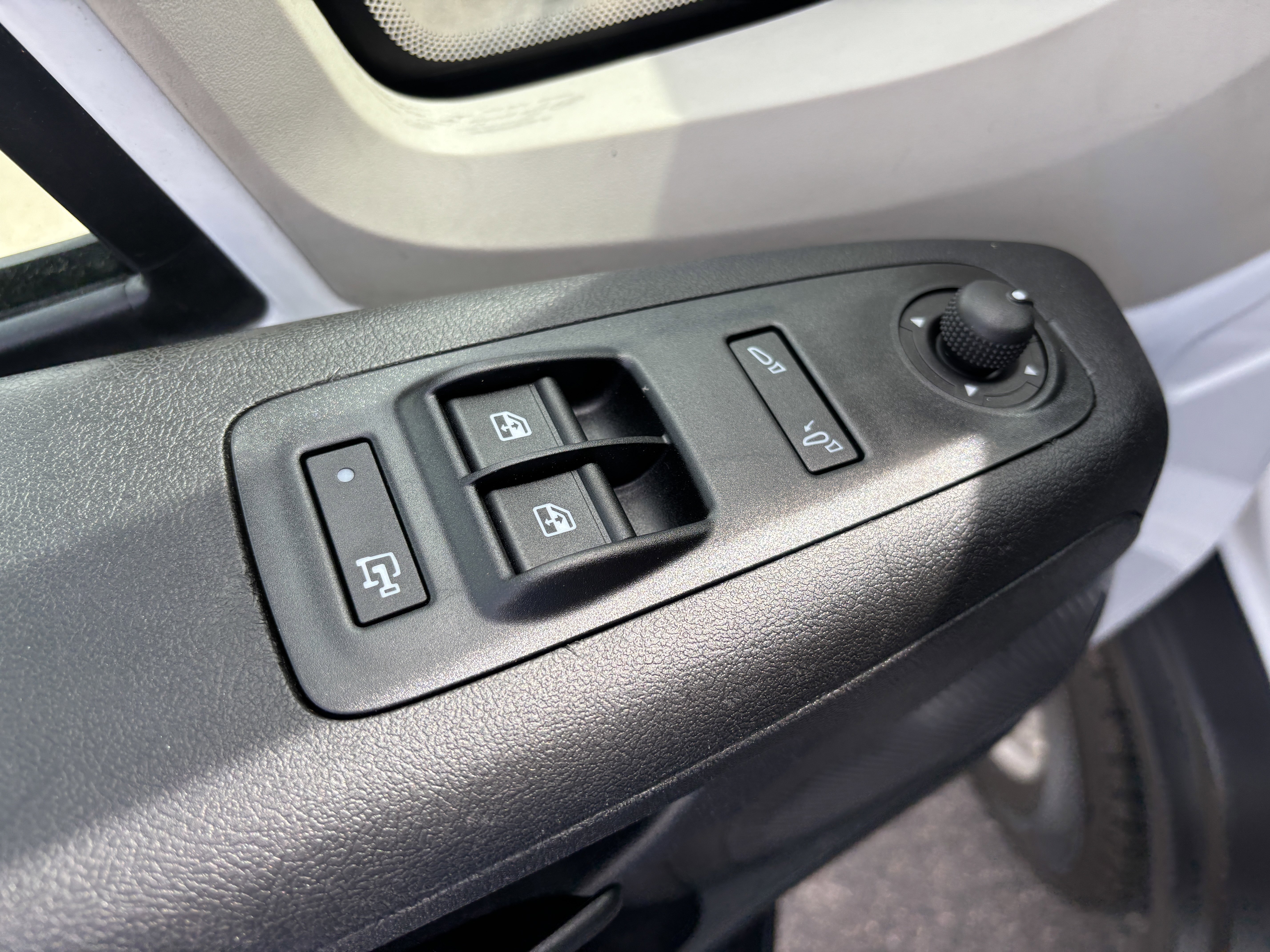 Used 2019 RAM ProMaster 2500 FWD image 13