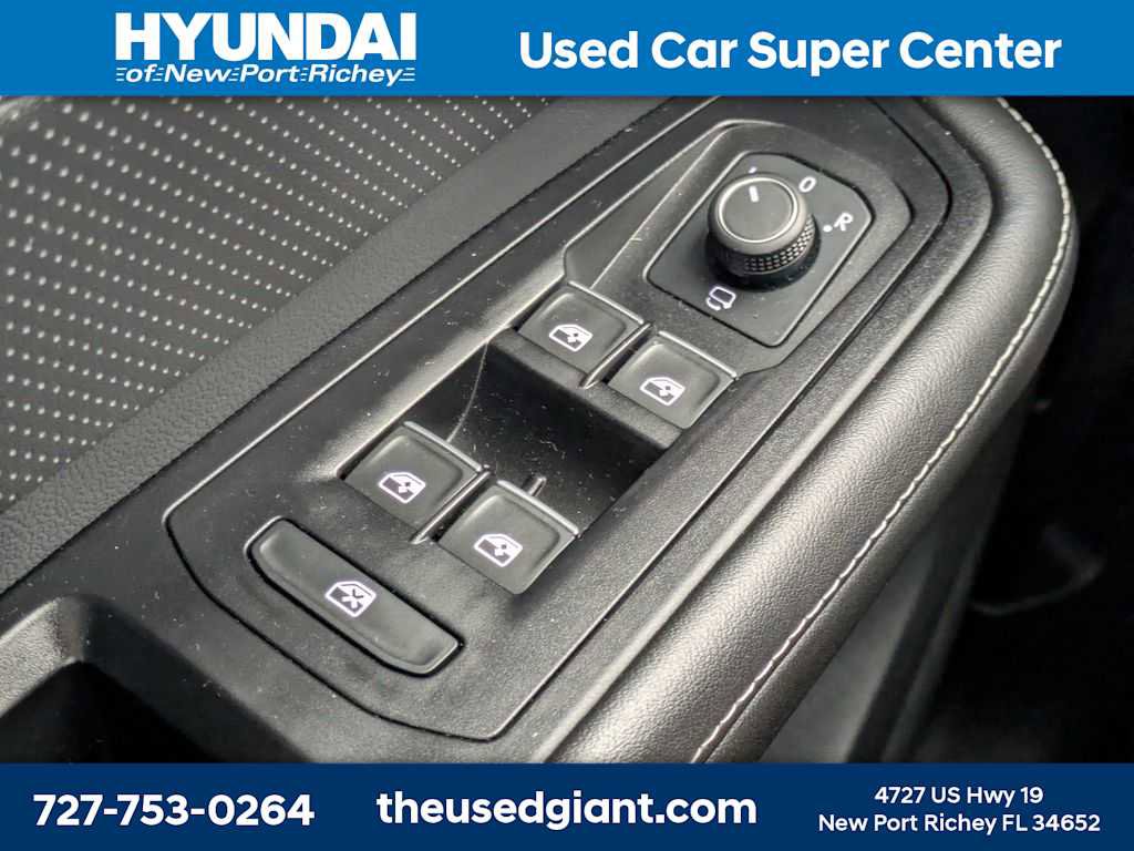 Used 2024 Volkswagen Atlas SEL Premium R-Line AWD/4WD image 40