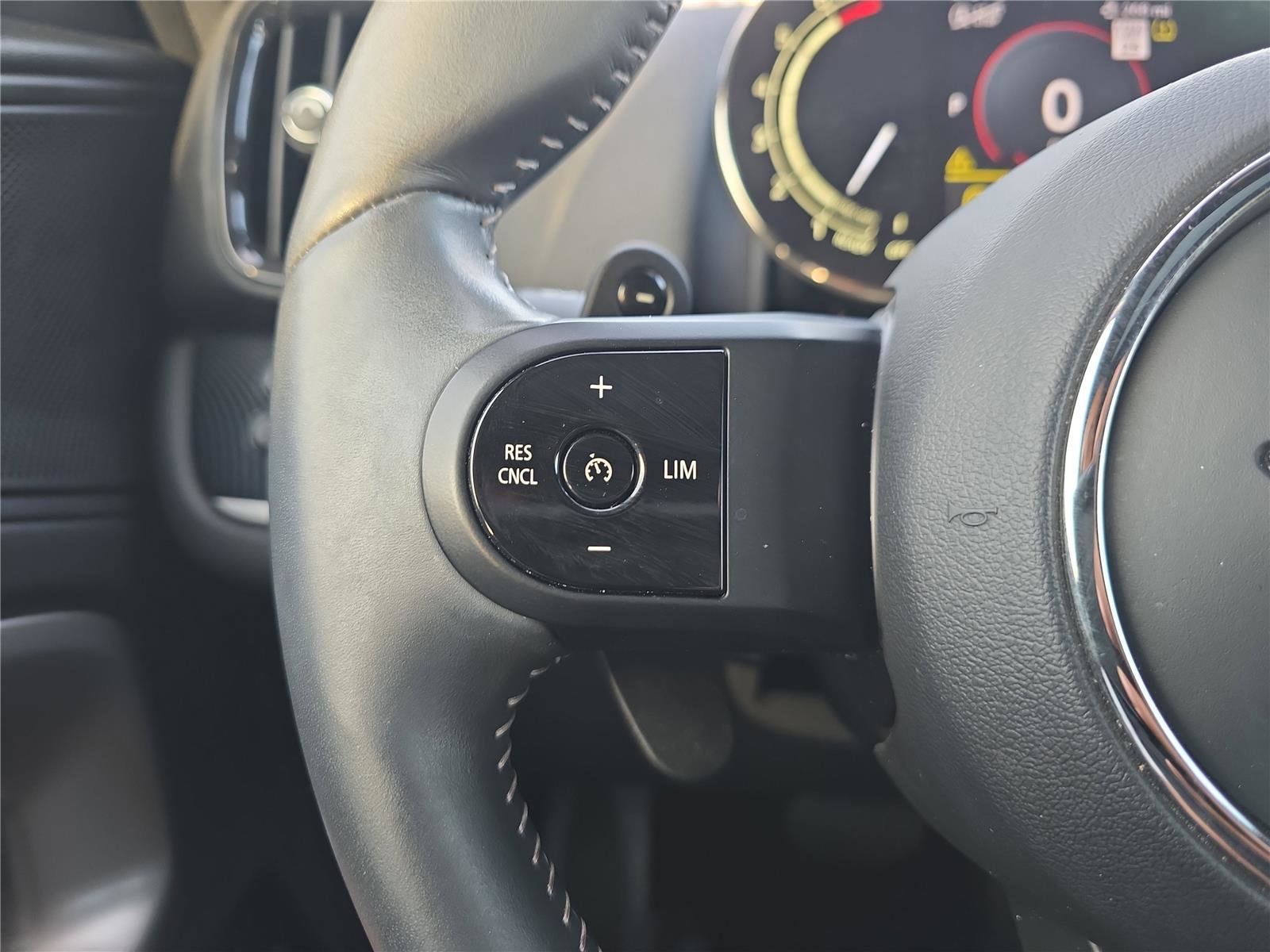 Used 2023 MINI Cooper Countryman S w/ Signature Upholstery Package image 23