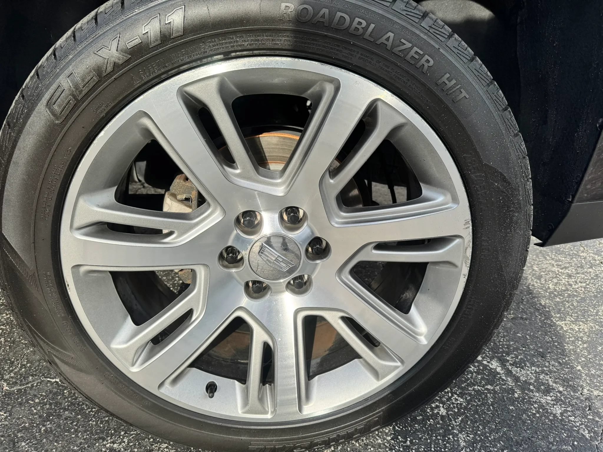 Used 2017 Cadillac Escalade ESV Premium Luxury AWD/4WD image 15