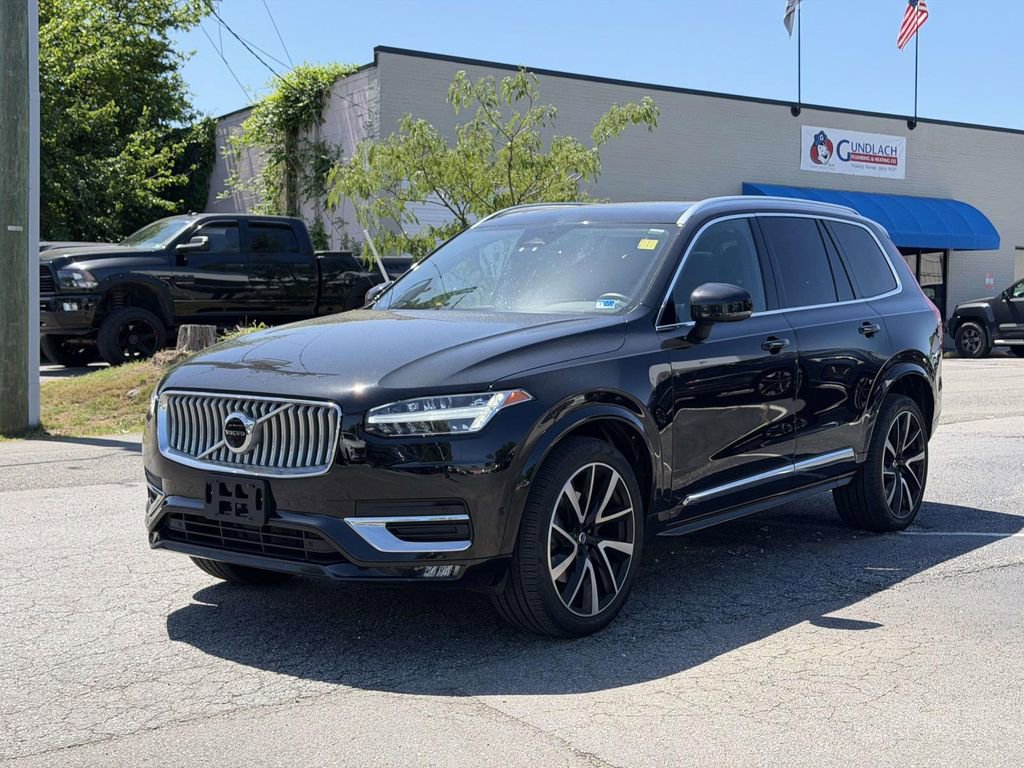 Used 2023 Volvo XC90 B6 Plus w/ Protection Package AWD/4WD image 23
