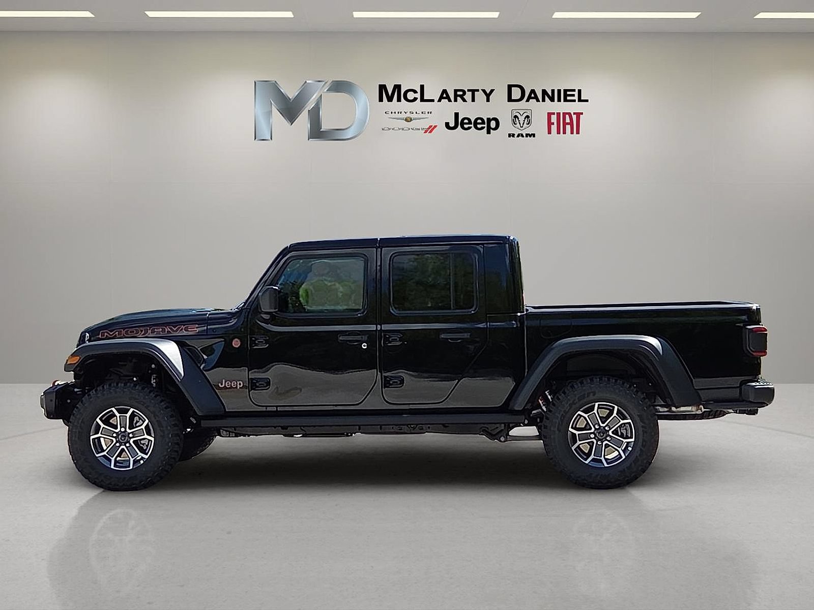 New 2025 Jeep Gladiator Mojave w/ Steel Bumper Group AWD/4WD image 3