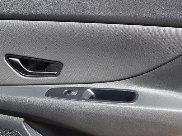 New 2026 Hyundai Elantra Sport image 16