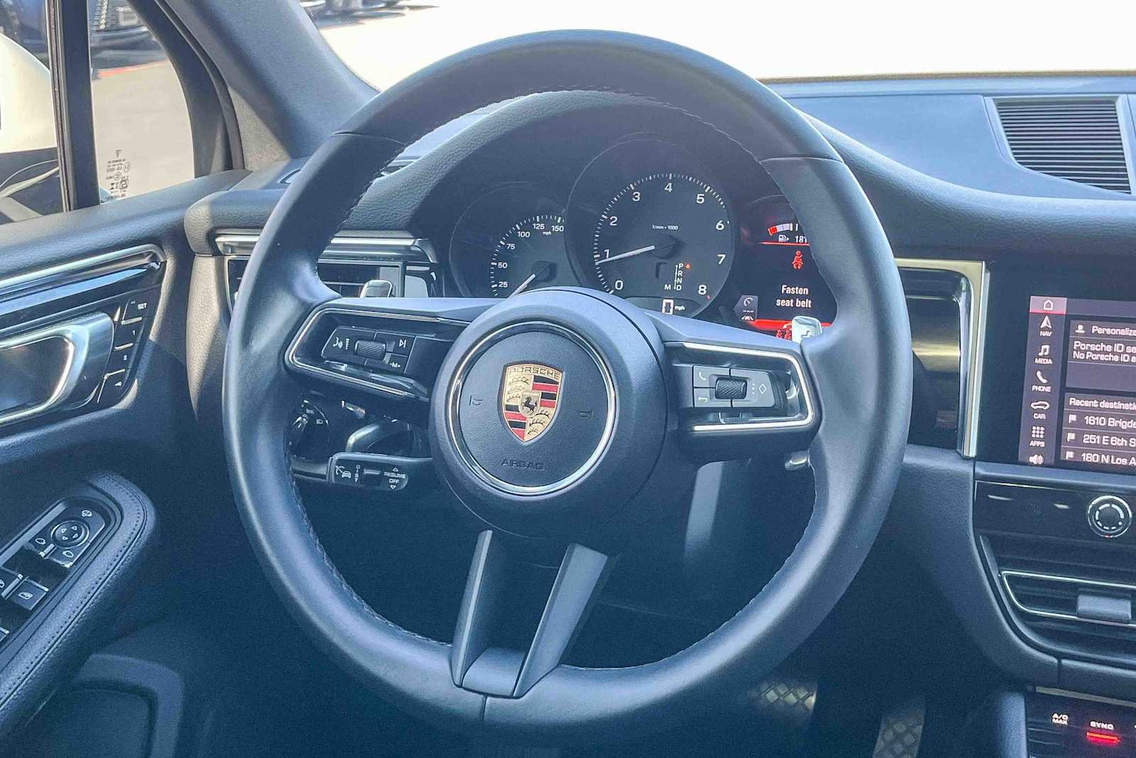 Used 2024 Porsche Macan image 14