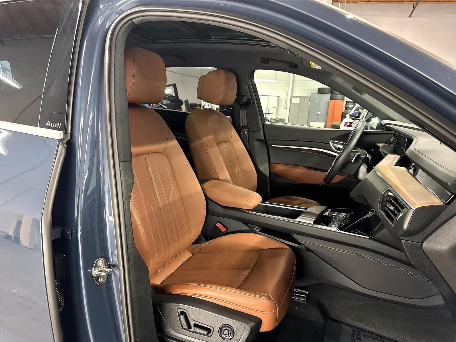 Used 2024 Audi Q8 e-tron Premium Plus AWD/4WD image 11