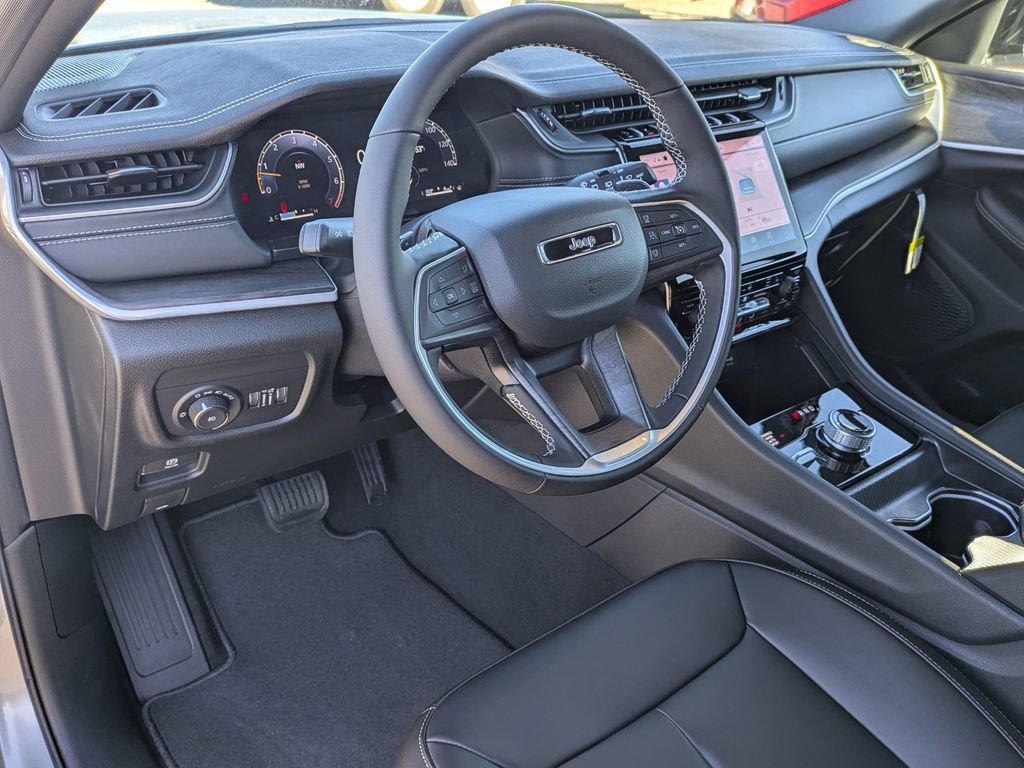New 2025 Jeep Grand Cherokee L Limited image 19