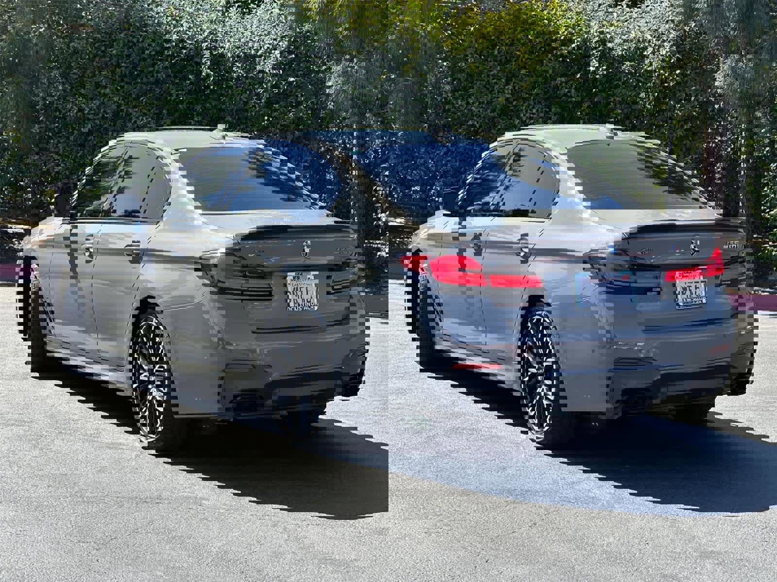 Used 2021 BMW M550i xDrive w/ Executive Package image 4