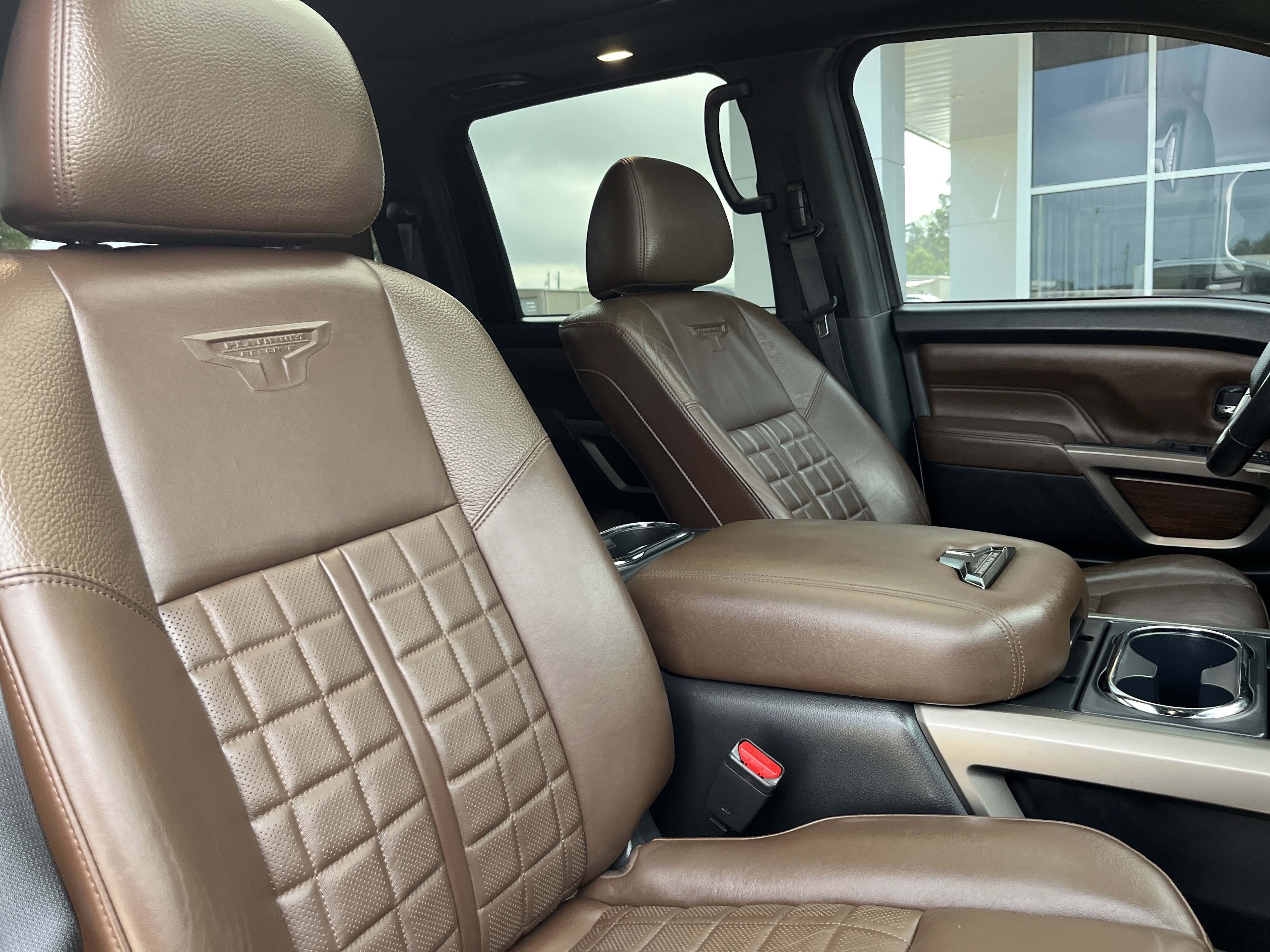 Used 2022 Nissan Titan Platinum Reserve w/ Moonroof Package image 20