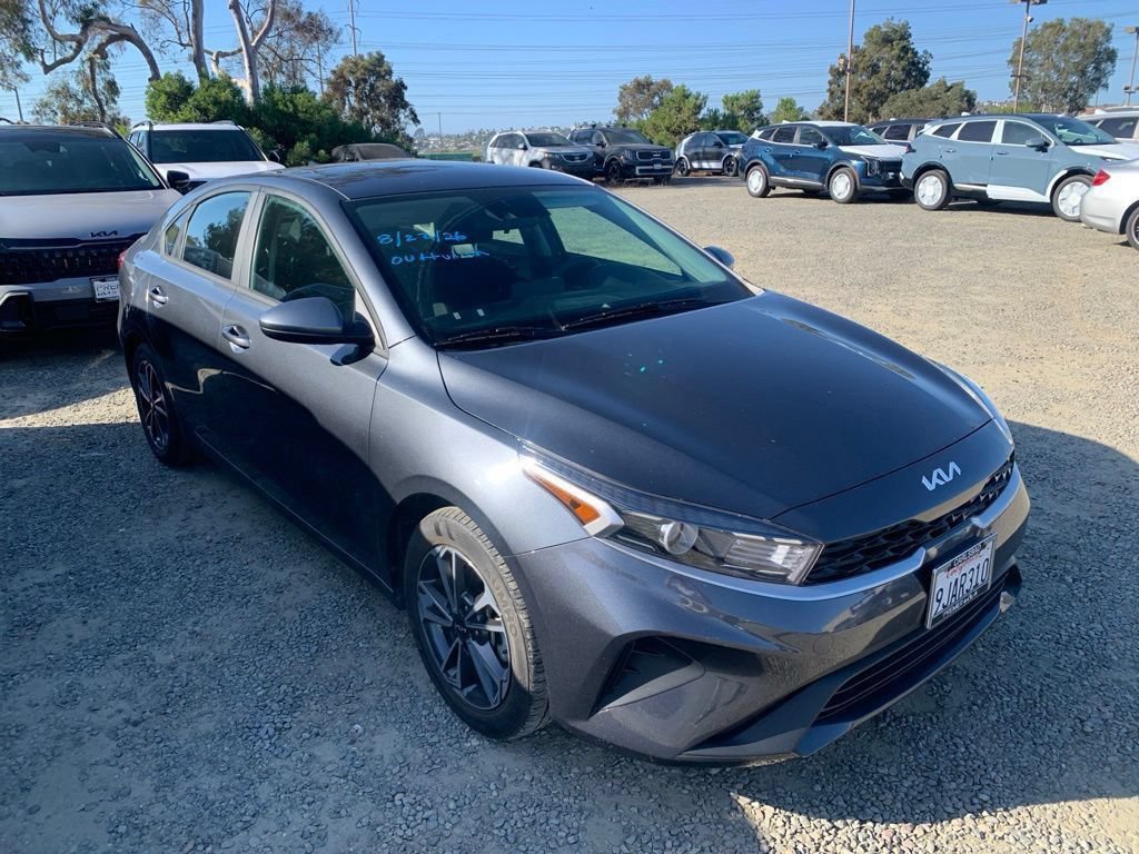 Certified 2023 Kia Forte LXS FWD image 4