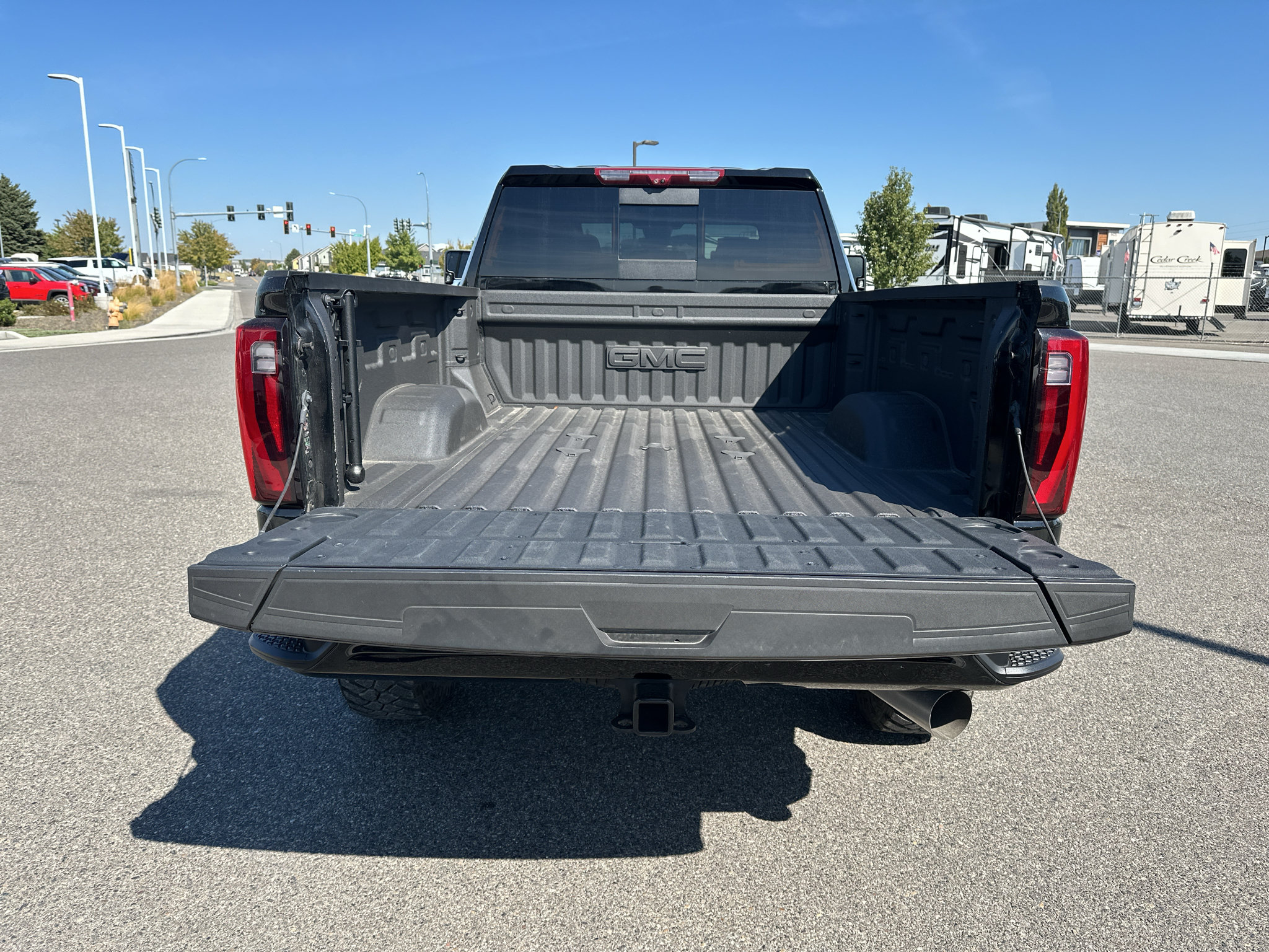 Used 2025 GMC Sierra 3500 Denali w/ Denali Reserve Package AWD/4WD image 15