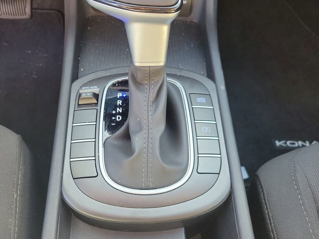Used 2025 Hyundai Kona SEL image 29