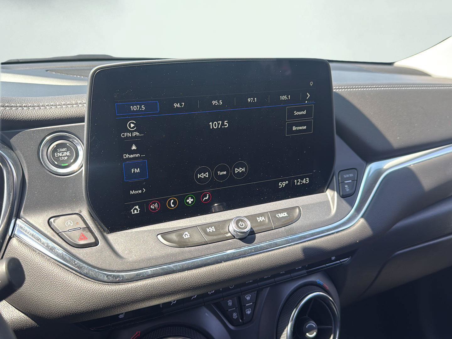 Used 2025 Chevrolet Blazer LT AWD/4WD image 16