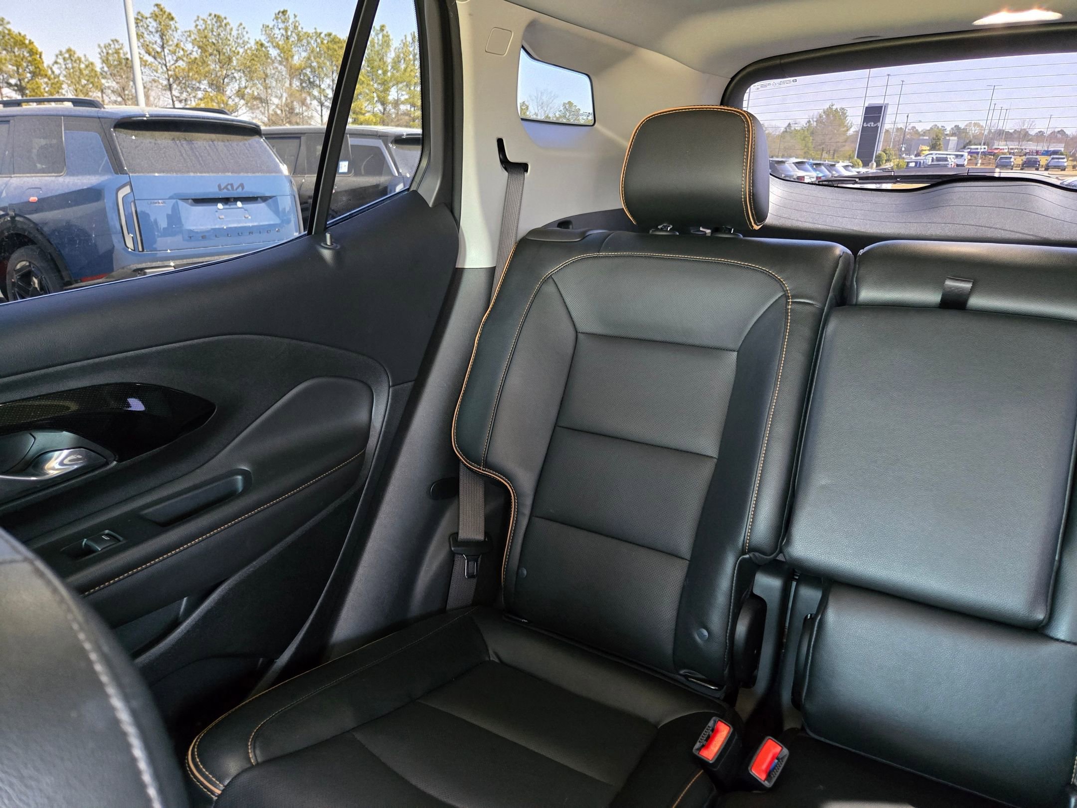 Used 2023 GMC Terrain AT4 w/ Infotainment Package II image 12