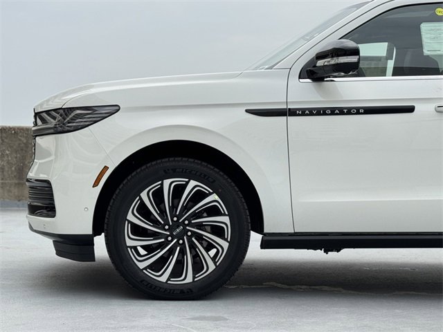 New 2025 Lincoln Navigator Black Label image 6