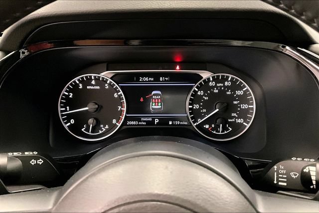 Used 2025 Nissan Pathfinder SV FWD image 27