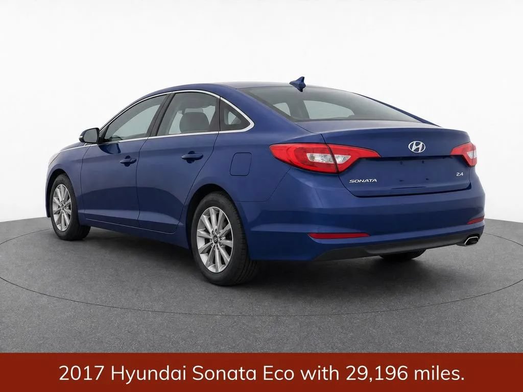 Used 2017 Hyundai Sonata ECO w/ Cargo Package FWD image 3