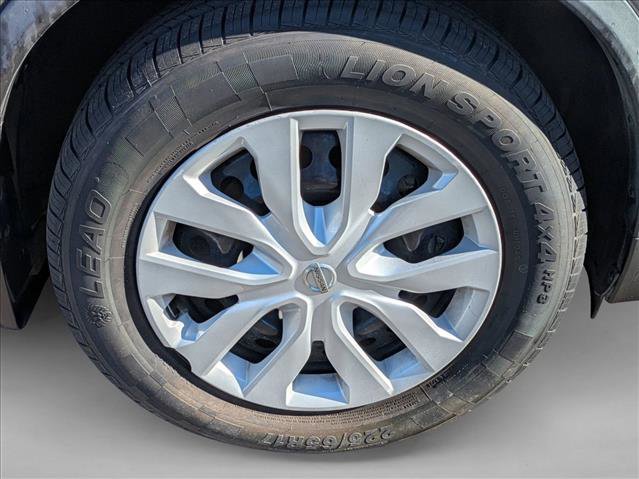 Used 2020 Nissan Rogue S image 24