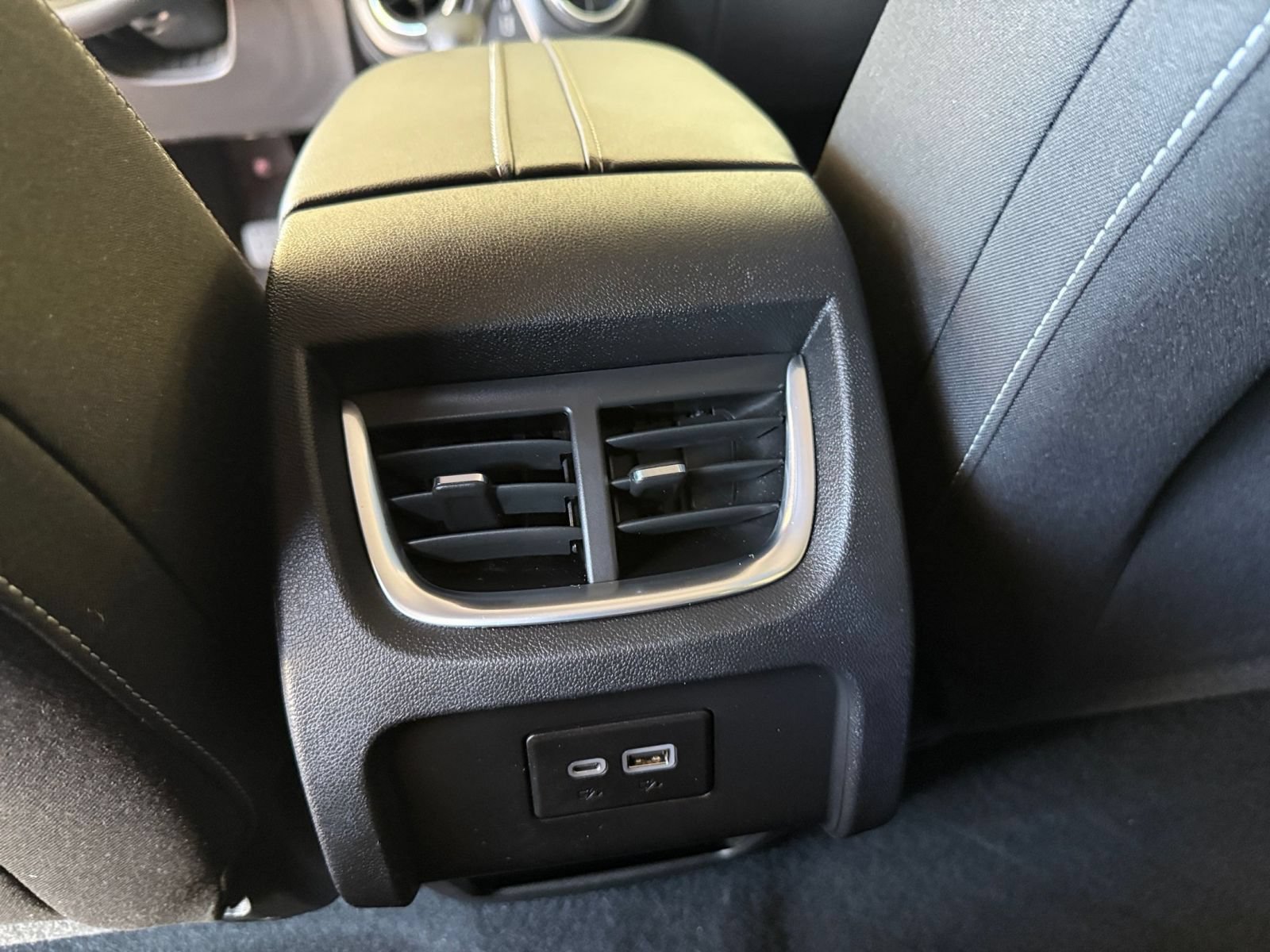 Used 2026 Chevrolet Blazer LT FWD image 22