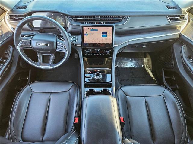 Used 2023 Jeep Grand Cherokee L Limited image 16