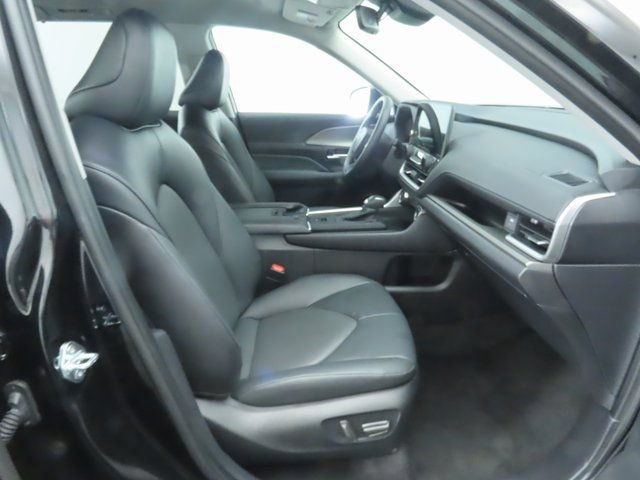 Used 2025 Toyota Grand Highlander FWD image 20