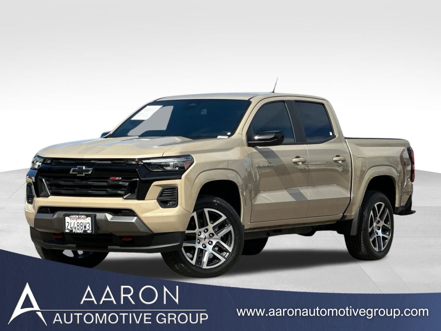 Used 2023 Chevrolet Colorado Z71 w/ Z71 Convenience Package 2