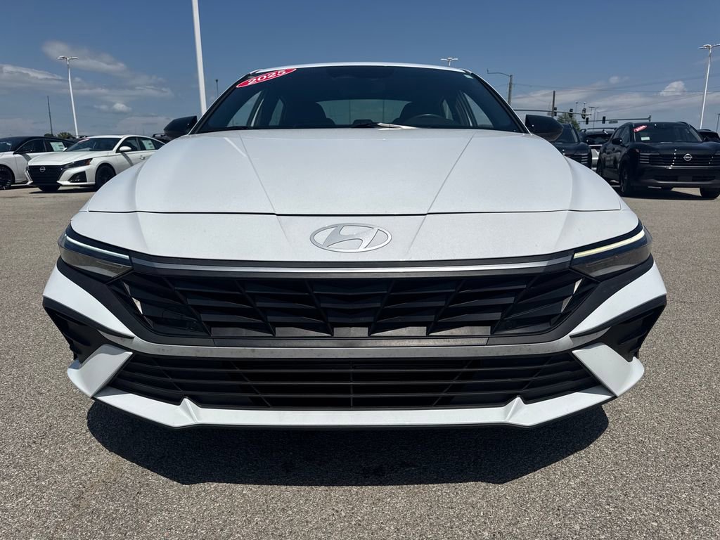 Used 2025 Hyundai Elantra Sport FWD image 10
