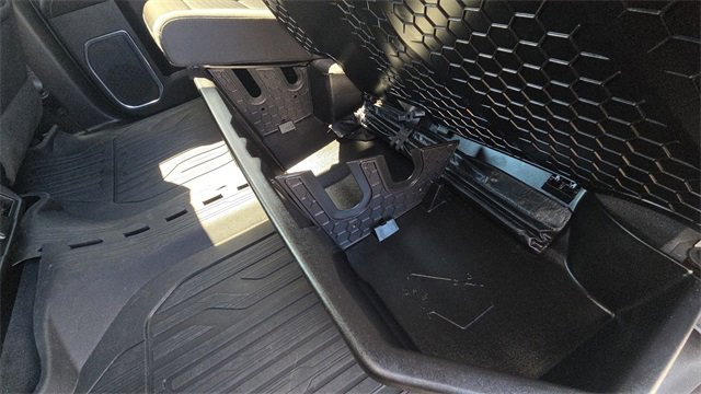 Used 2024 GMC Sierra 1500 Elevation image 24