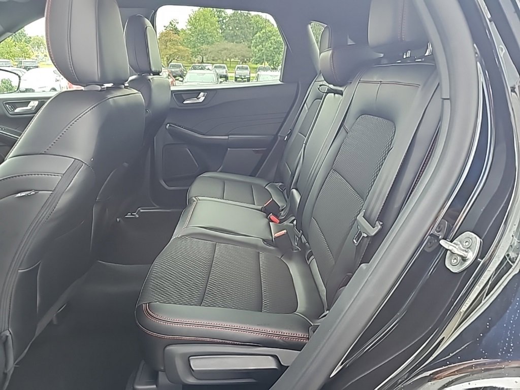 New 2026 Ford Escape ST-Line Select w/ Equipment Group 401A image 11