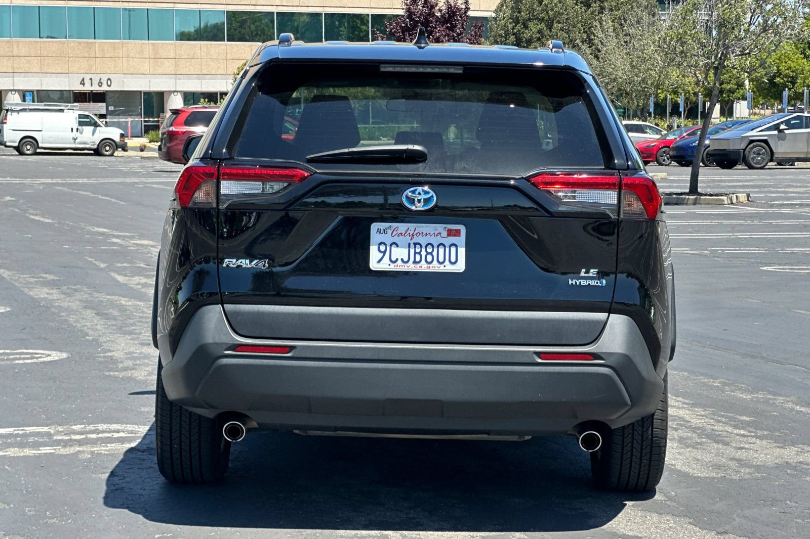 Certified 2022 Toyota RAV4 LE AWD/4WD image 5