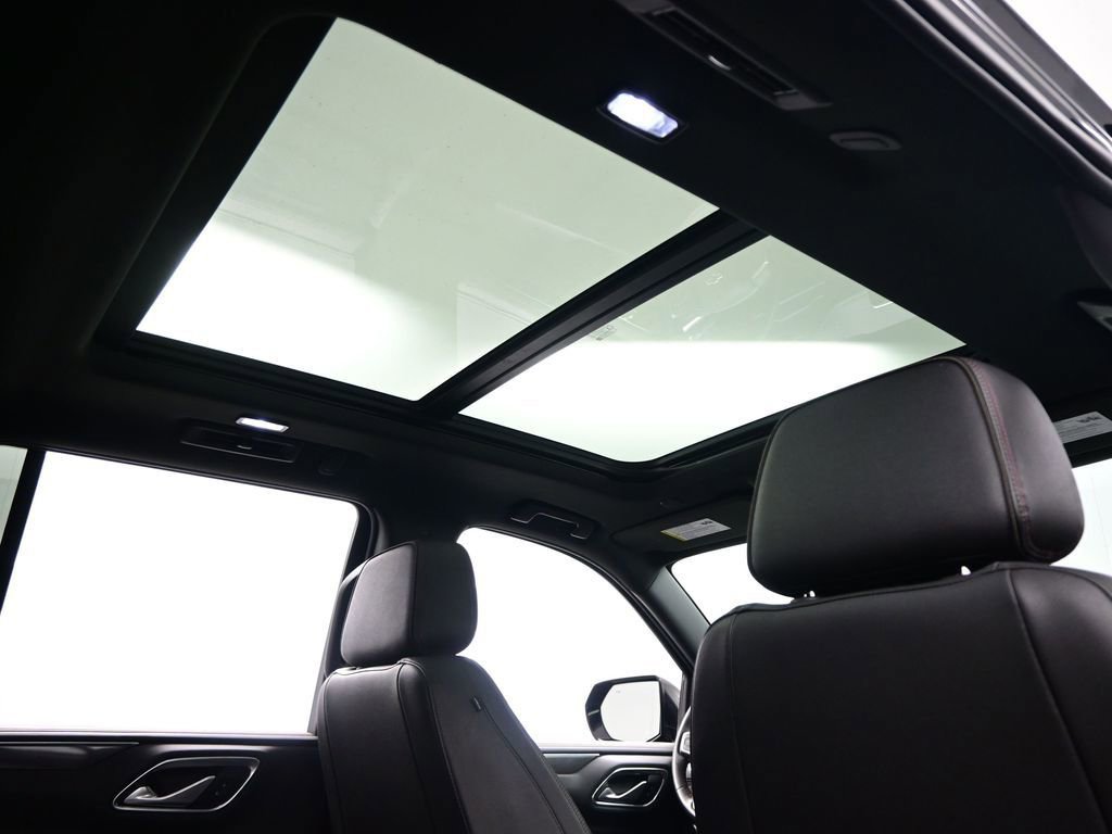 Used 2022 Chevrolet Tahoe RST w/ Luxury Package image 34