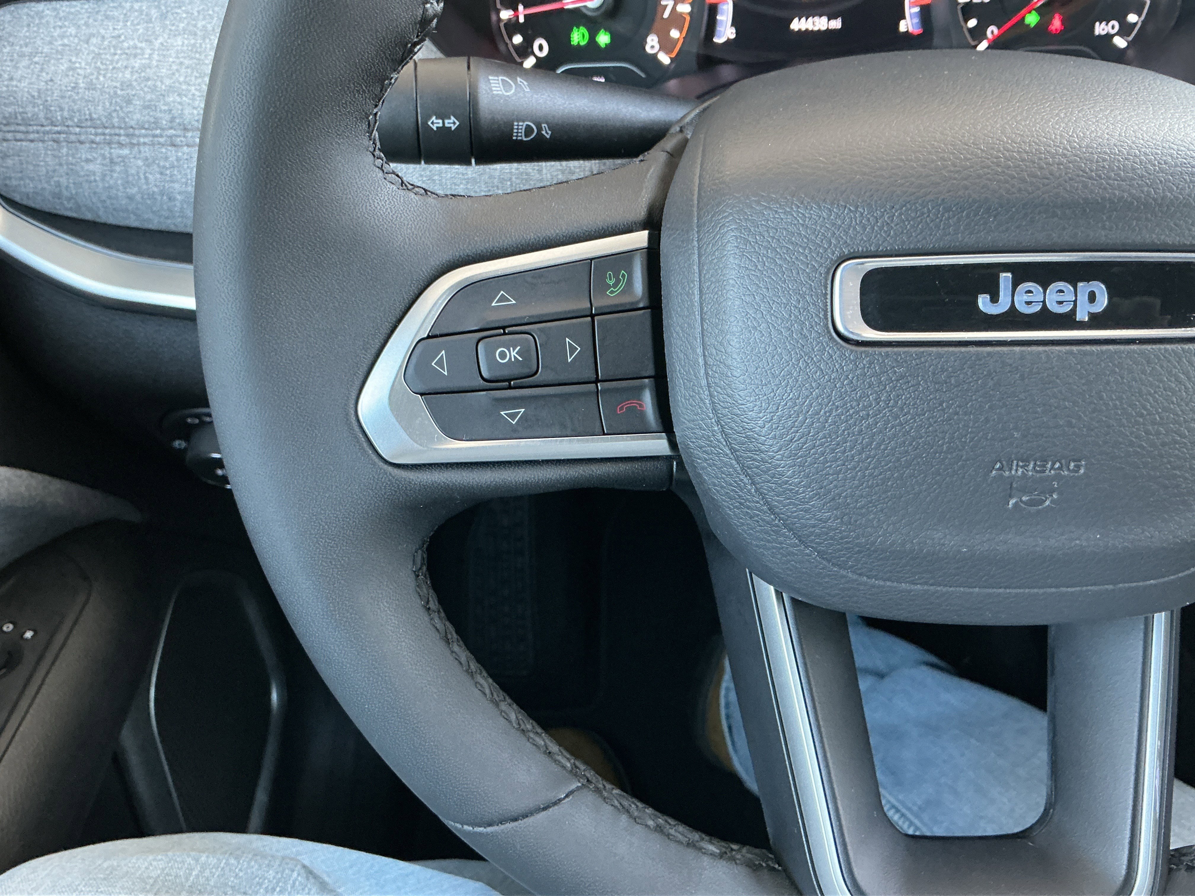 Used 2024 Jeep Compass Latitude image 12