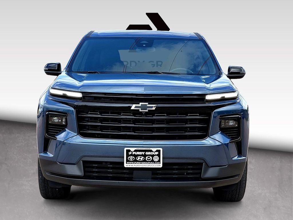 Used 2024 Chevrolet Traverse LS w/ Midnight/Sport Edition image 3