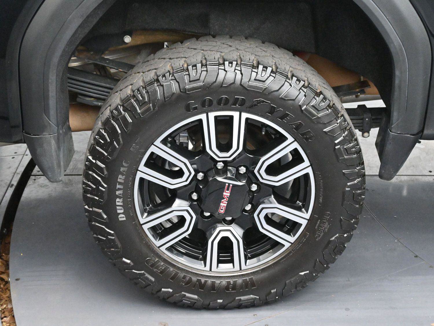 Used 2023 GMC Sierra 3500 AT4 w/ AT4 Premium Plus Package image 35