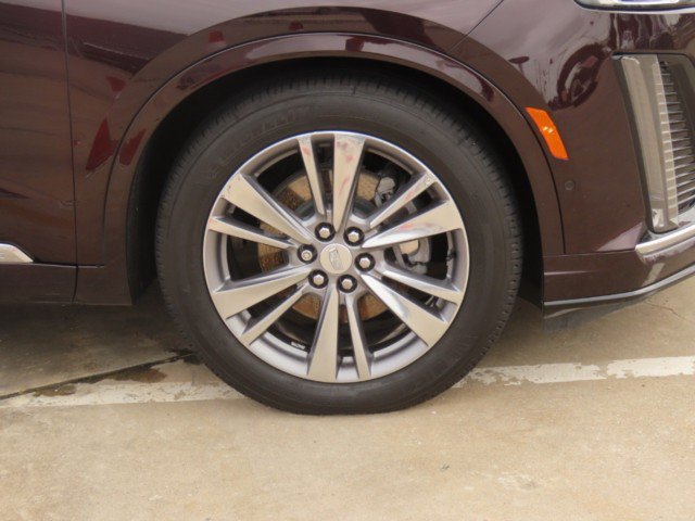 Used 2020 Cadillac XT6 Premium Luxury FWD image 7