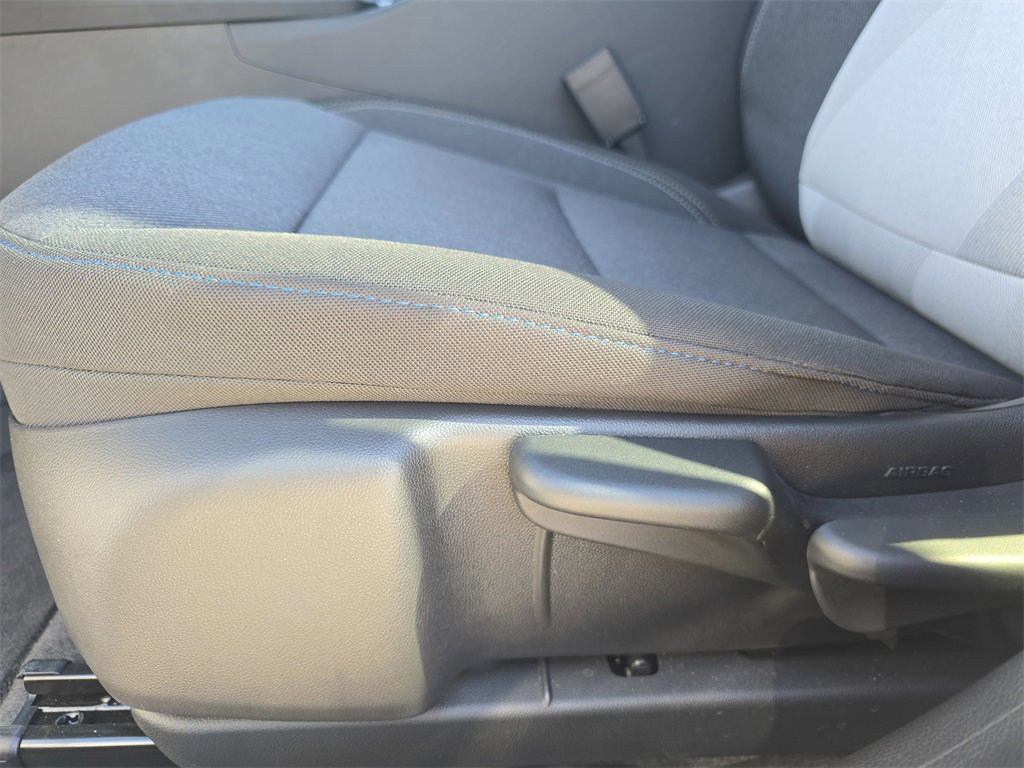 Used 2025 Chevrolet Trax LS image 29