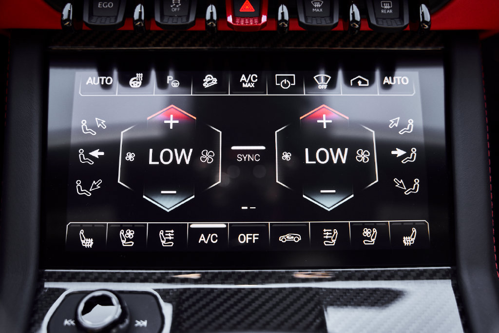 Used 2025 Lamborghini Urus S AWD/4WD image 69