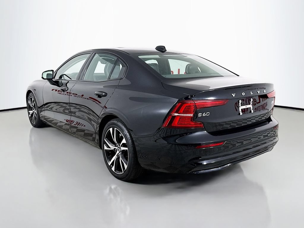 Used 2024 Volvo S60 B5 Core FWD image 5