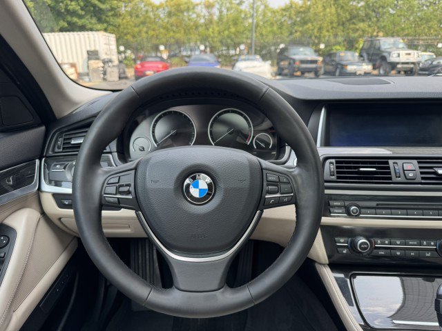 Used 2014 BMW 535d xDrive AWD/4WD image 28