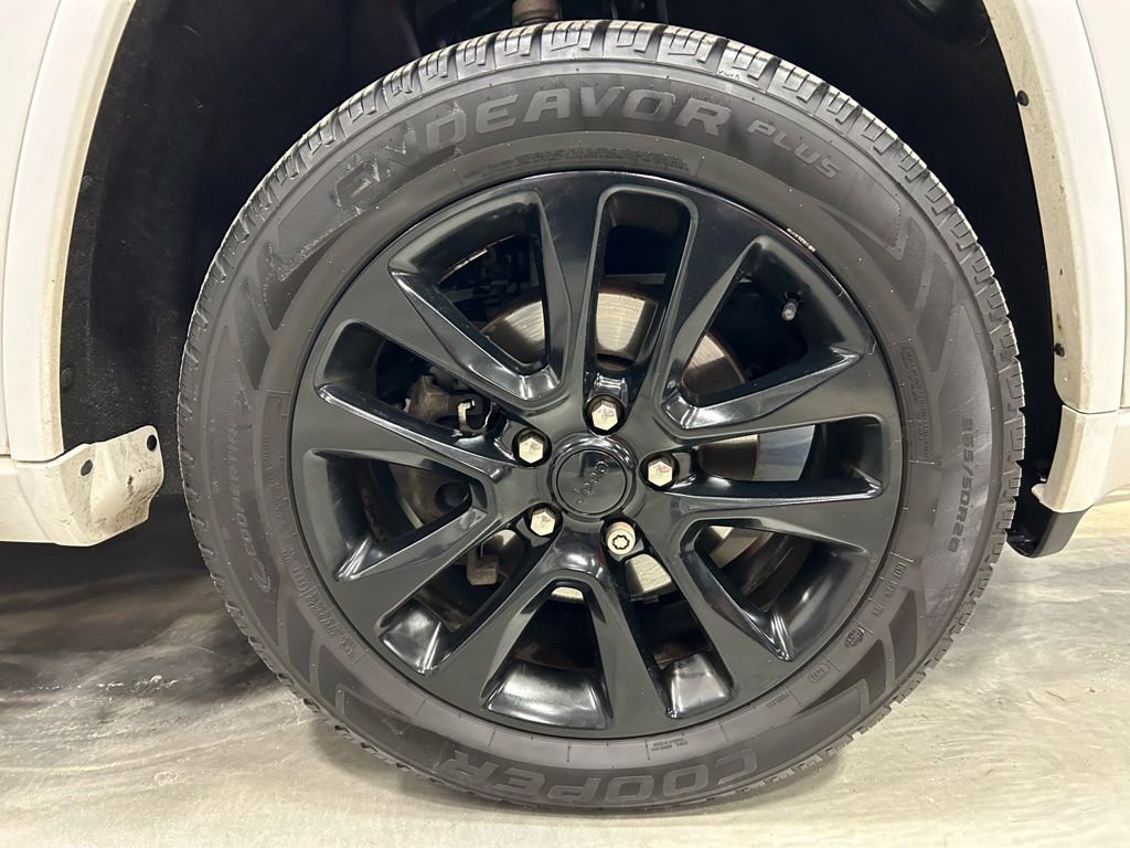 Used 2019 Jeep Grand Cherokee Altitude image 21